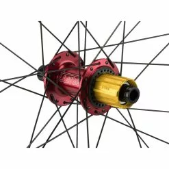 Tune Crosser Alu Disc Endurance Center Lock 28" Laufradsatz -Fulcrum-Laden 374088