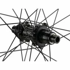 Tune Schwarzbrenner 45 Disc Skyline Center Lock Carbon 28" Laufradsatz -Fulcrum-Laden 374143