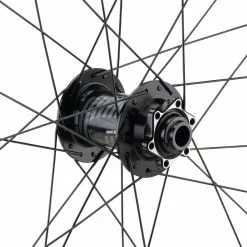 E-thirteen LG1 Race Carbon Enduro Boost 29" Laufradsatz 10 E-thirteen LG1 Race Carbon Enduro Boost 29" Laufradsatz -Fulcrum-Laden 400574